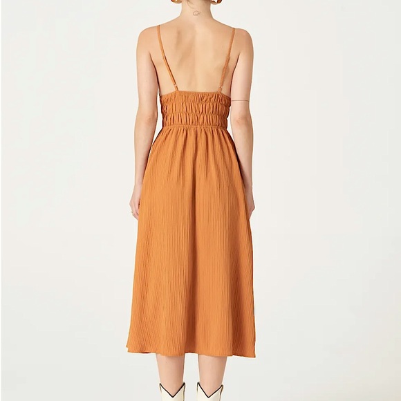 **NWT** CIDER, Orange V-Neck Shirred Waist Midi Dress - Picture 4 of 13